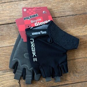 Black Fingerless Cycling Gloves